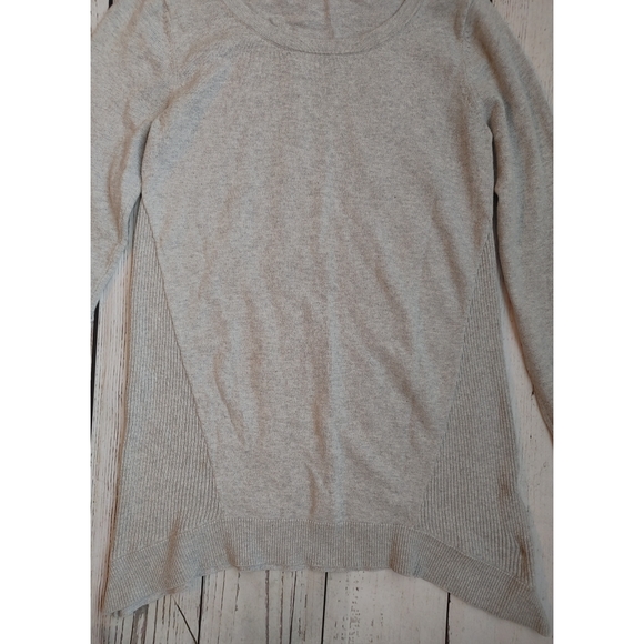 Athleta Grey Ribbed Tunic - Picture 6 of 9